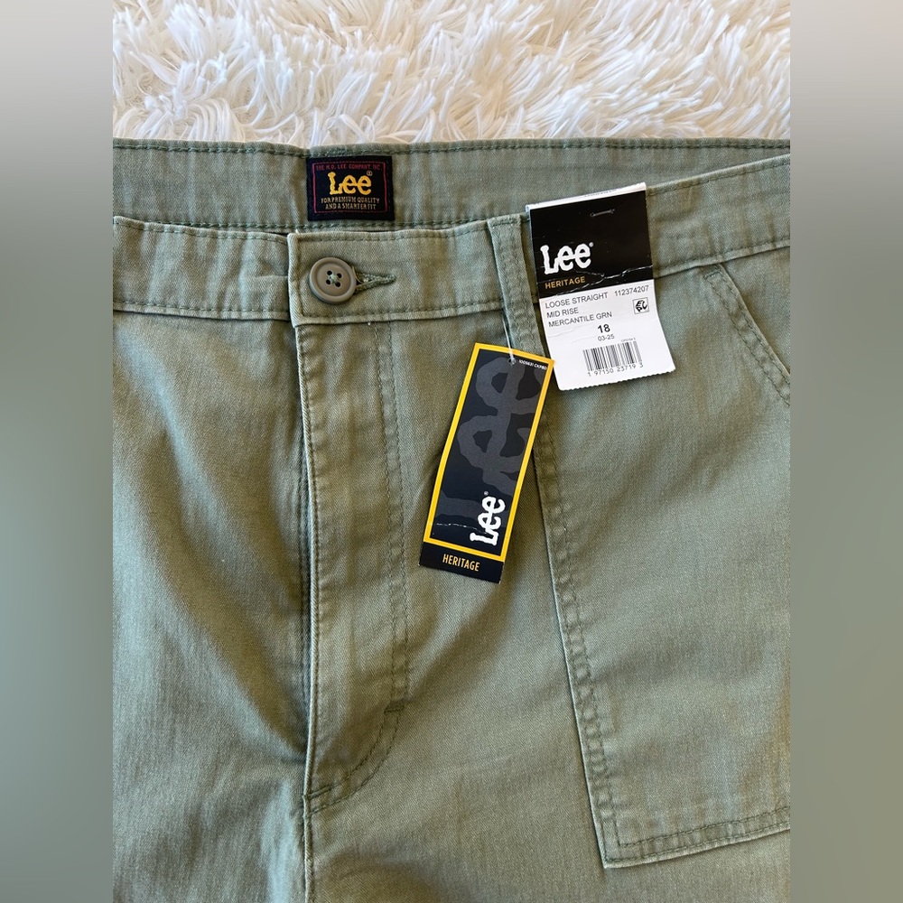 Lee | Heritage Loose Striaght Green Wide Leg Cargo Pants - Picture 4 of 9